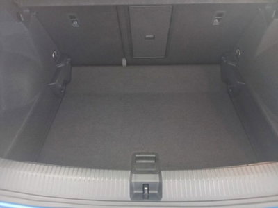 Volkswagen T-Roc 2.0 tdi Style 115cv (9)