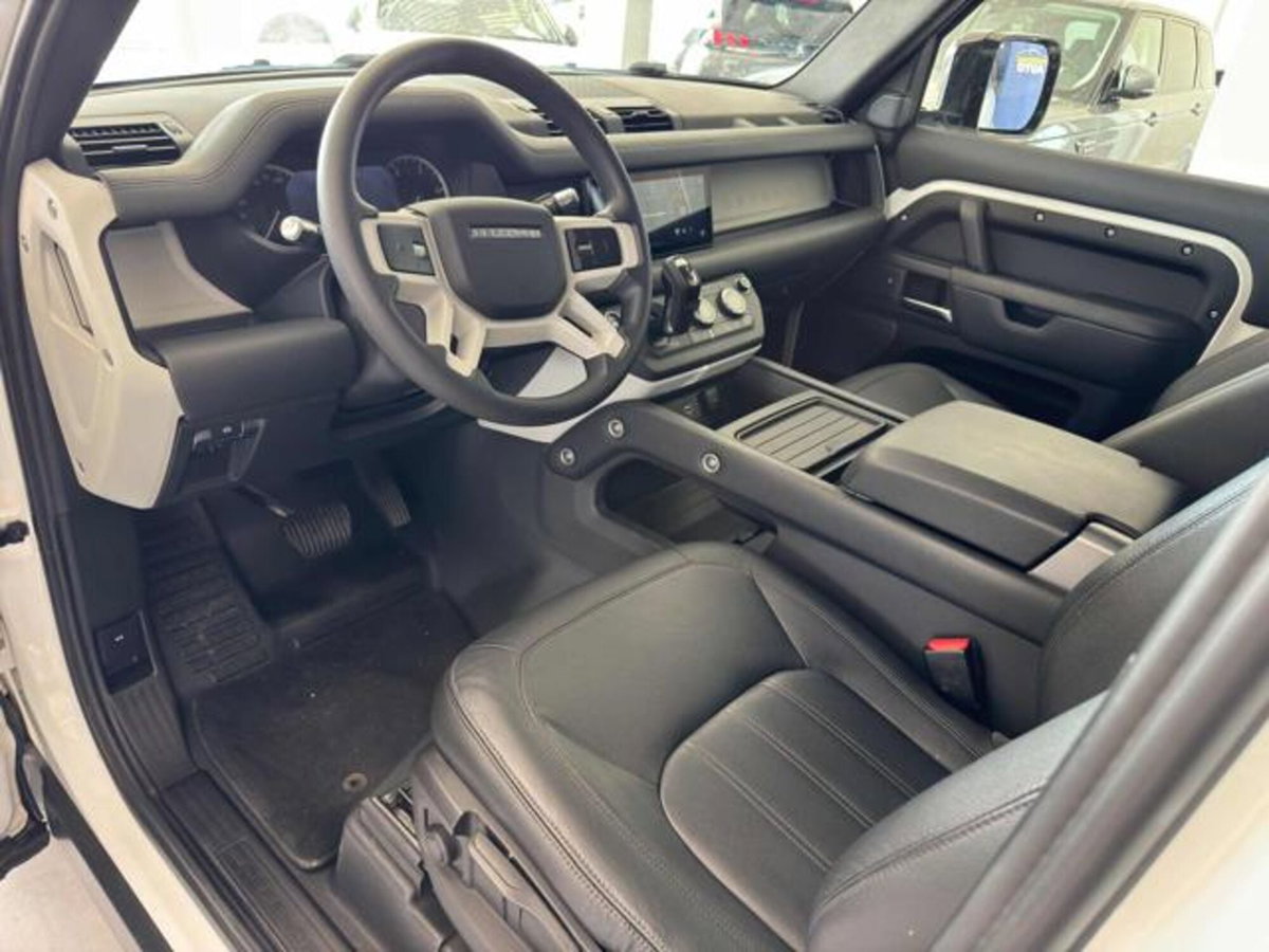 Land Rover Defender 90 3.0D I6 200 CV AWD Auto S (10)