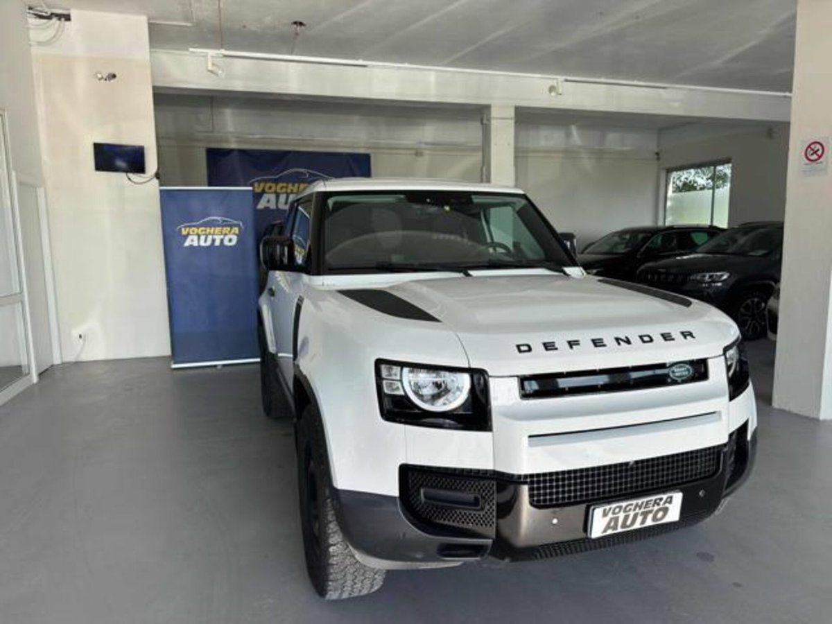 Land Rover Defender 90 3.0D I6 200 CV AWD Auto S (3)