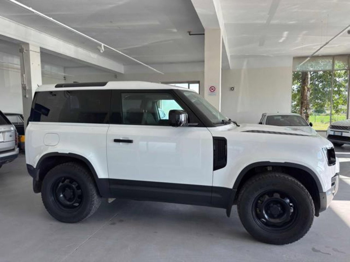 Land Rover Defender 90 3.0D I6 200 CV AWD Auto S (7)