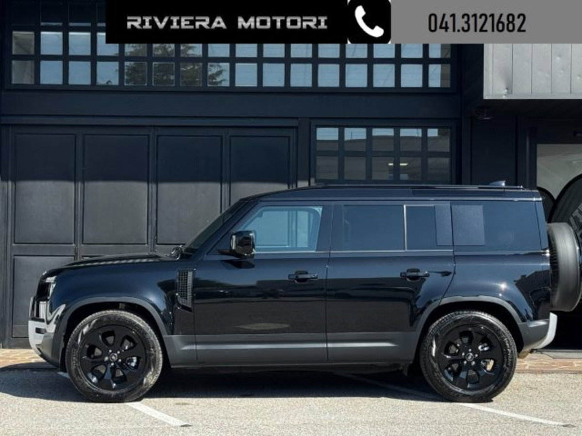 Land Rover Defender 110 3.0D I6 200 CV AWD Auto S (3)