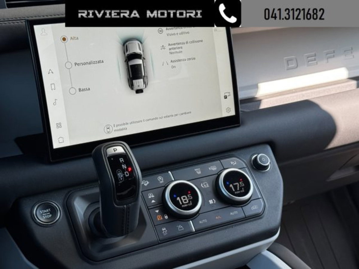 Land Rover Defender 110 3.0D I6 200 CV AWD Auto S (8)