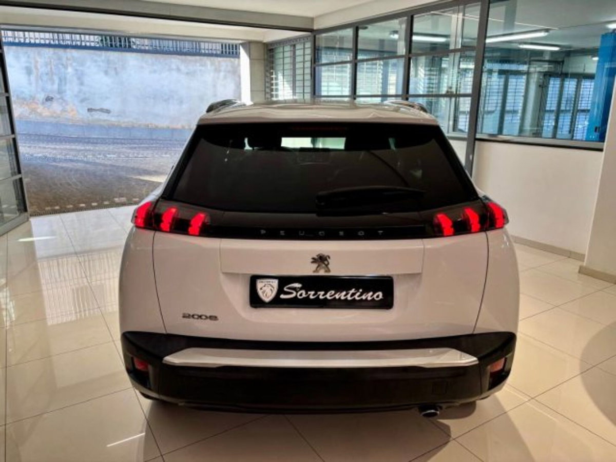 Peugeot 2008 BlueHDi 110 S&S Allure (5)