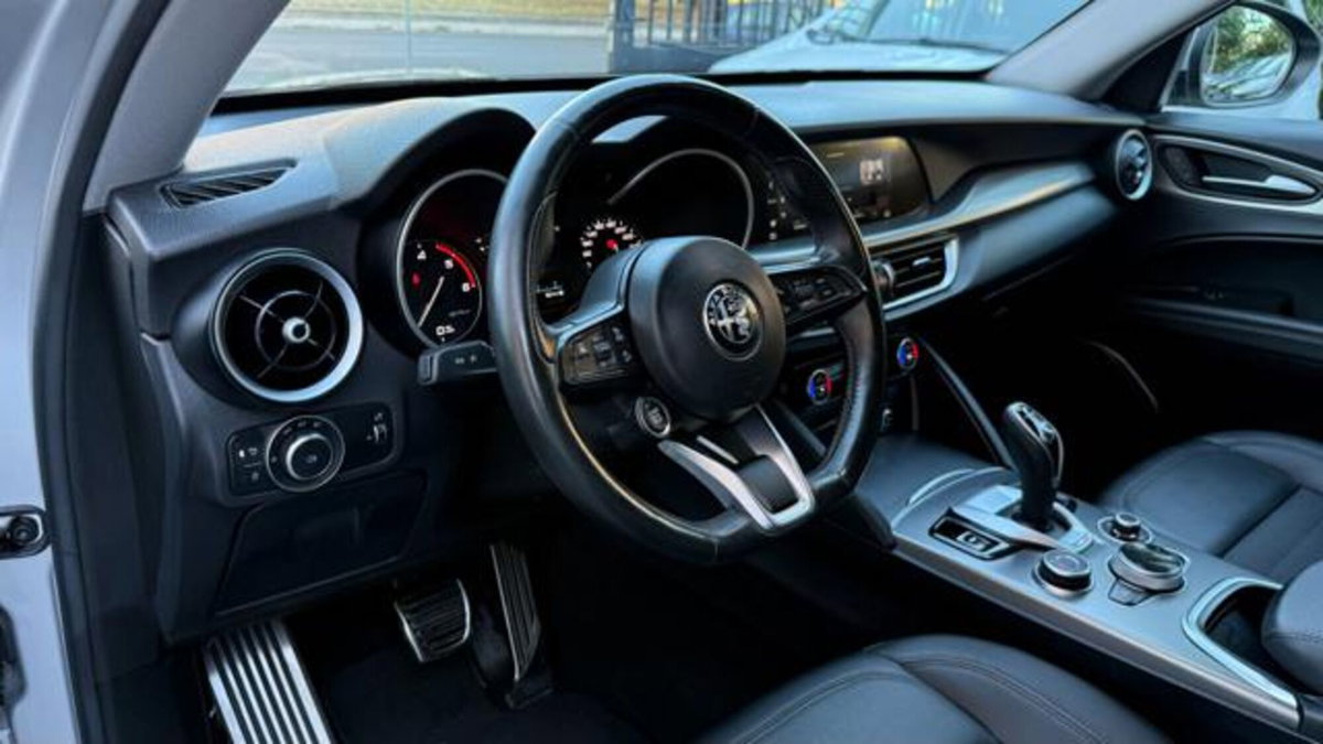 Alfa Romeo Stelvio Stelvio 2.2 Turbodiesel 190 CV AT8 Q4 Super Business (18)