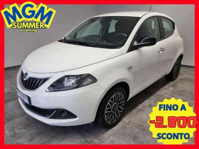 Lancia Ypsilon 1.0 FireFly 5 porte S&S Hybrid Ecochic A. Ferretti usata