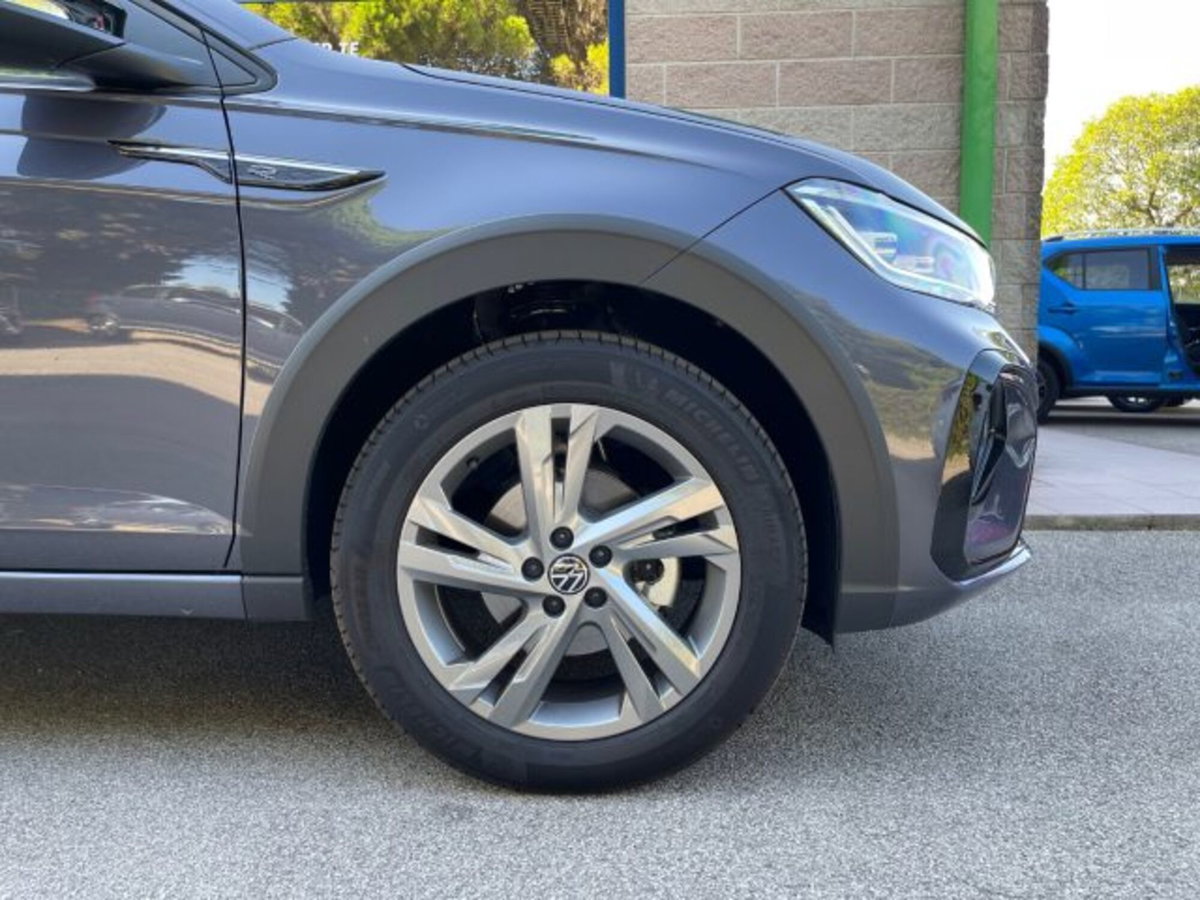 Volkswagen Taigo 1.0 TSI 110 CV R-Line (3)