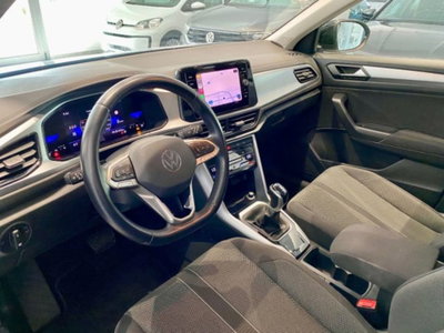 Volkswagen T-Roc 1.5 tsi Edition dsg (13)