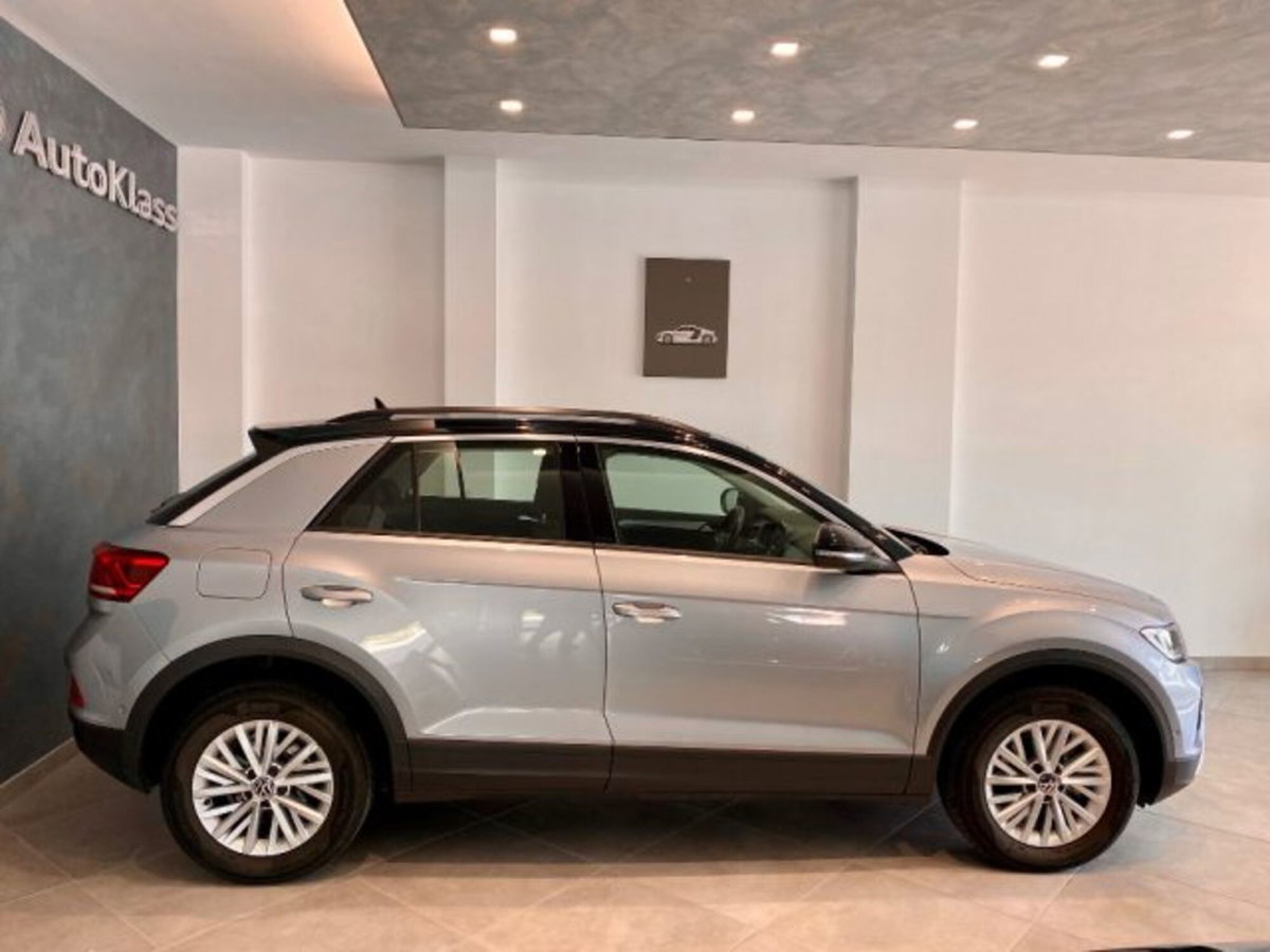 Volkswagen T-Roc 1.5 tsi R-Line dsg (4)