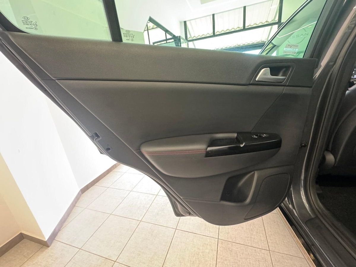Kia Sportage 2.0 CRDI 185 CV AWD GT Line (13)