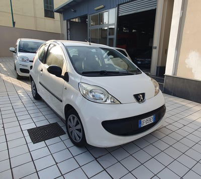 Peugeot 107 68CV 3p. Desir usata