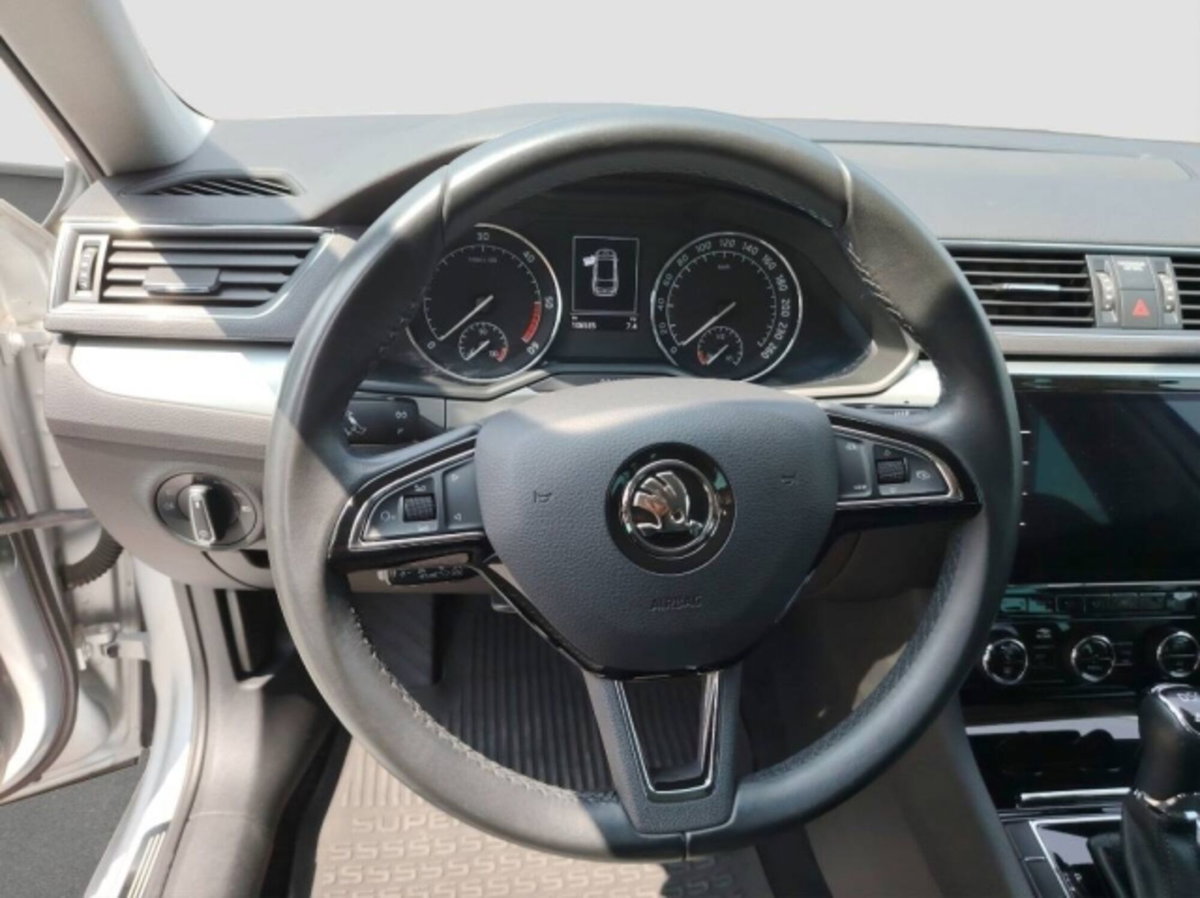 Skoda Superb Station Wagon 2.0 TDI CR DSG 4x4 Wagon Executive (10)