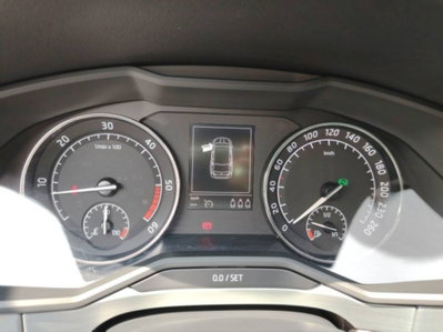 Skoda Superb Station Wagon 2.0 TDI CR DSG 4x4 Wagon Executive (11)