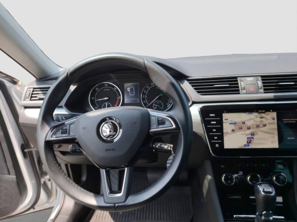 Skoda Superb Station Wagon 2.0 TDI CR DSG 4x4 Wagon Executive (14)