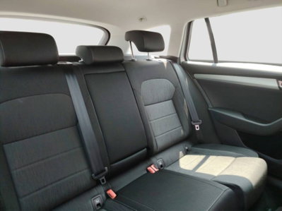 Skoda Superb Station Wagon 2.0 TDI CR DSG 4x4 Wagon Executive (19)