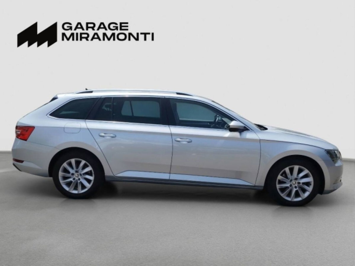 Skoda Superb Station Wagon 2.0 TDI CR DSG 4x4 Wagon Executive (7)