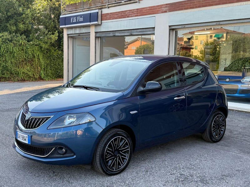 Lancia Ypsilon 1.0 FireFly 5 porte S&S Hybrid Ecochic Gold