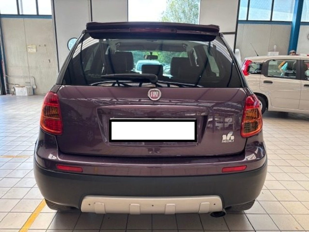 Fiat Sedici 2.0 MJT 16V DPF 4x4 Emotion (5)