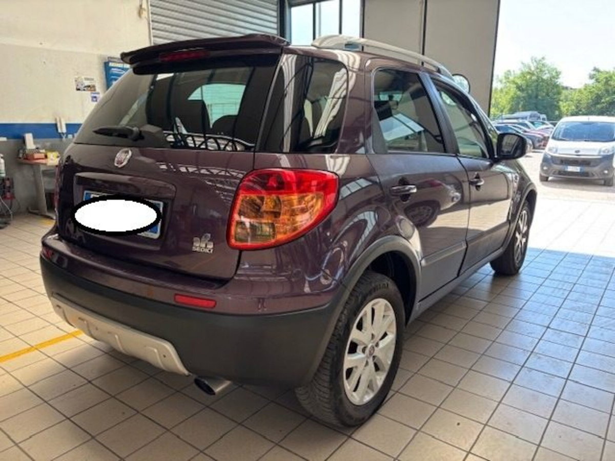 Fiat Sedici 2.0 MJT 16V DPF 4x4 Emotion (6)
