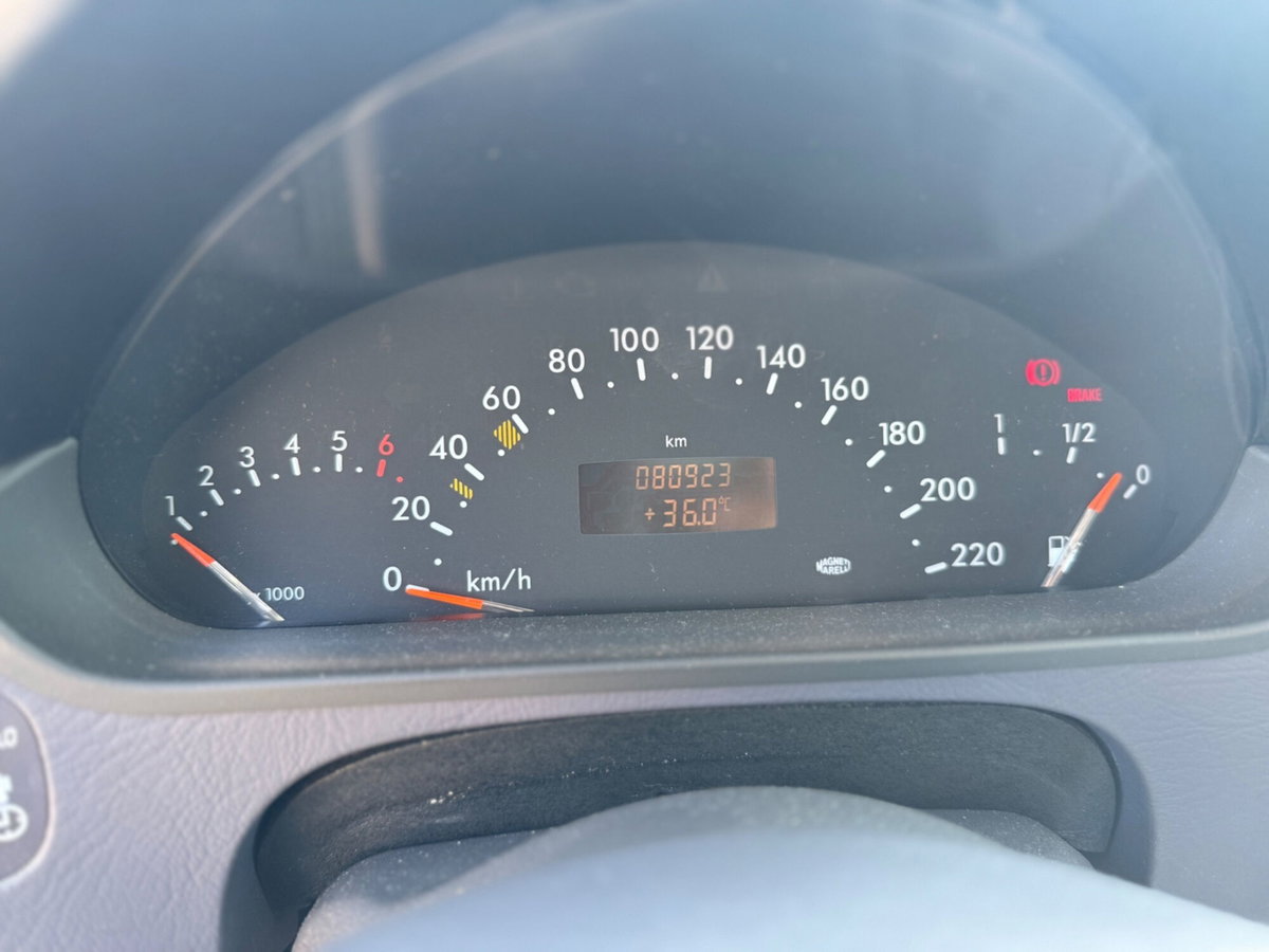 Mercedes-Benz Classe A 140 cat Classic (10)