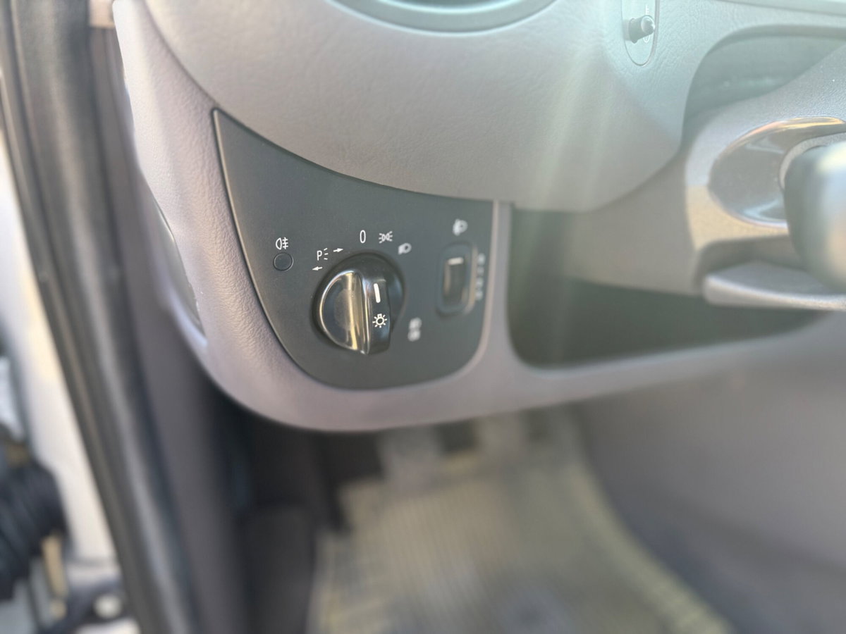 Mercedes-Benz Classe A 140 cat Classic (11)
