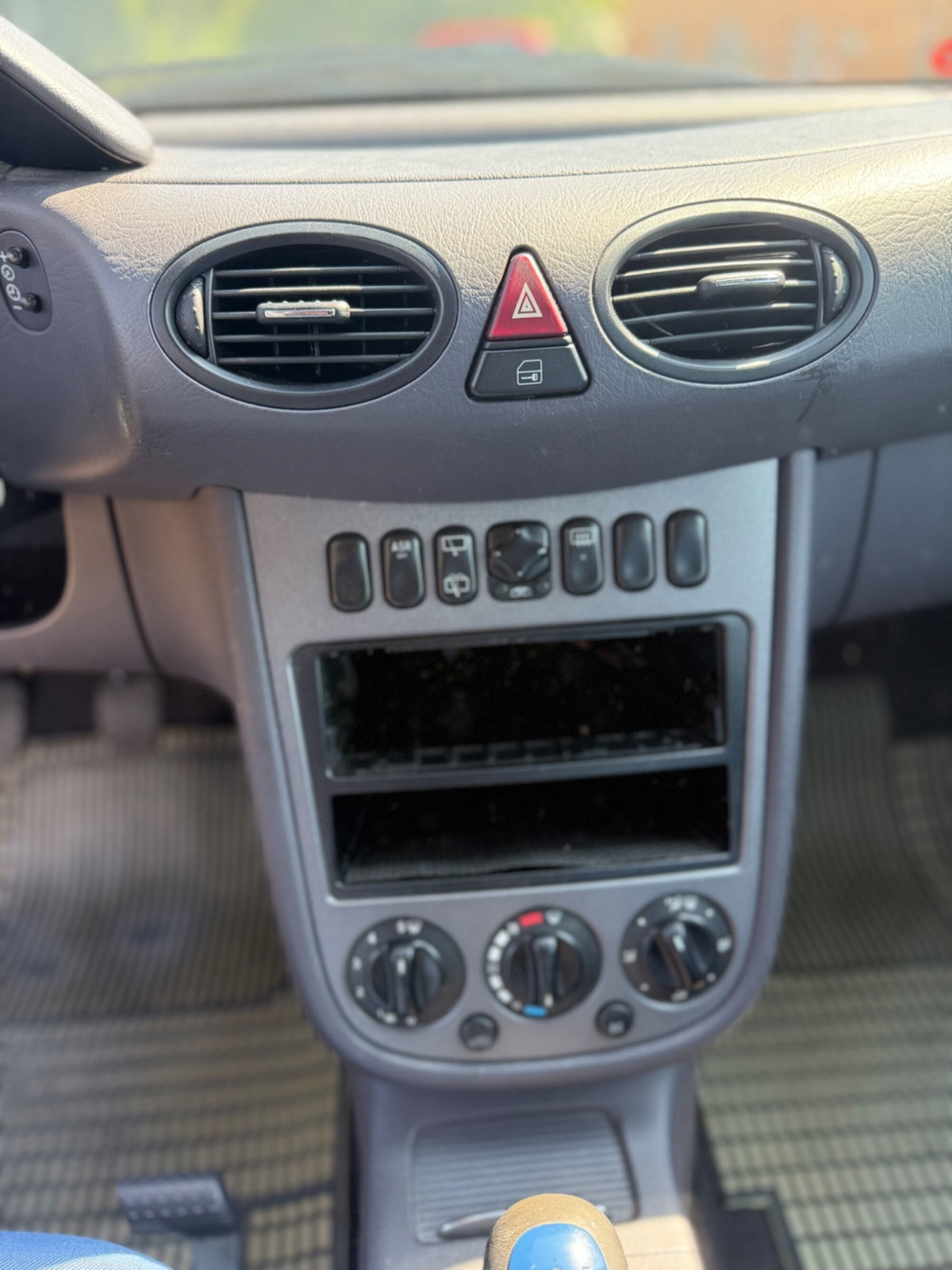 Mercedes-Benz Classe A 140 cat Classic (8)