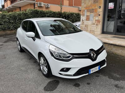 Renault Clio 1.2 75 CV 5 porte Duel usata