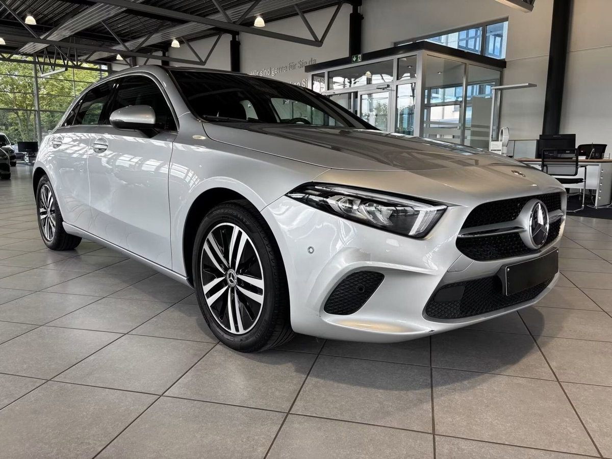 Mercedes-Benz Classe A 200 Business (2)