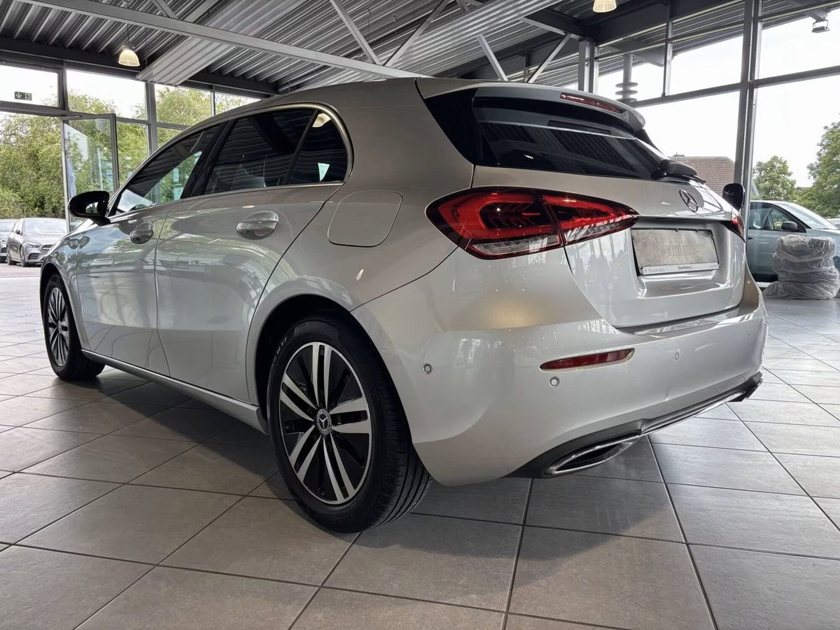 Mercedes-Benz Classe A 200 Business (3)
