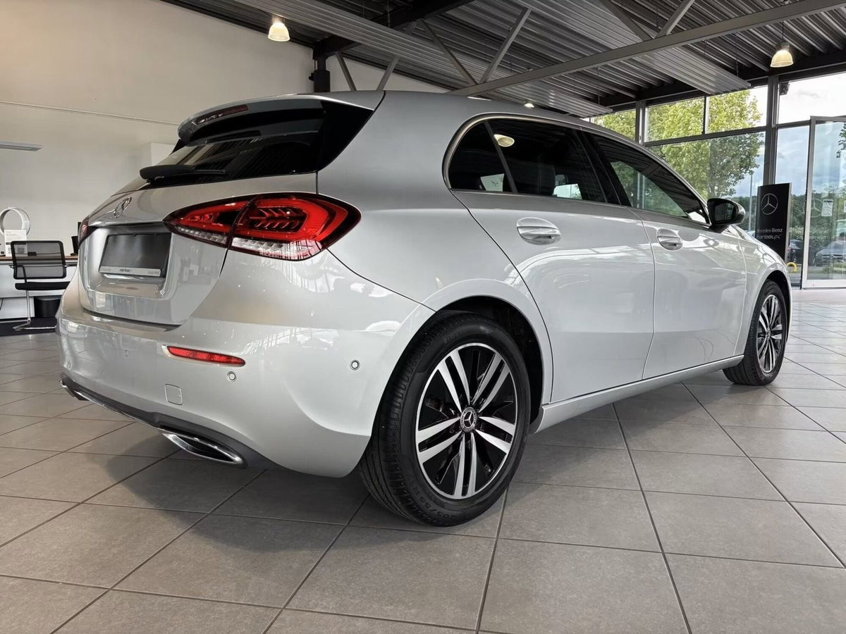 Mercedes-Benz Classe A 200 Business (4)