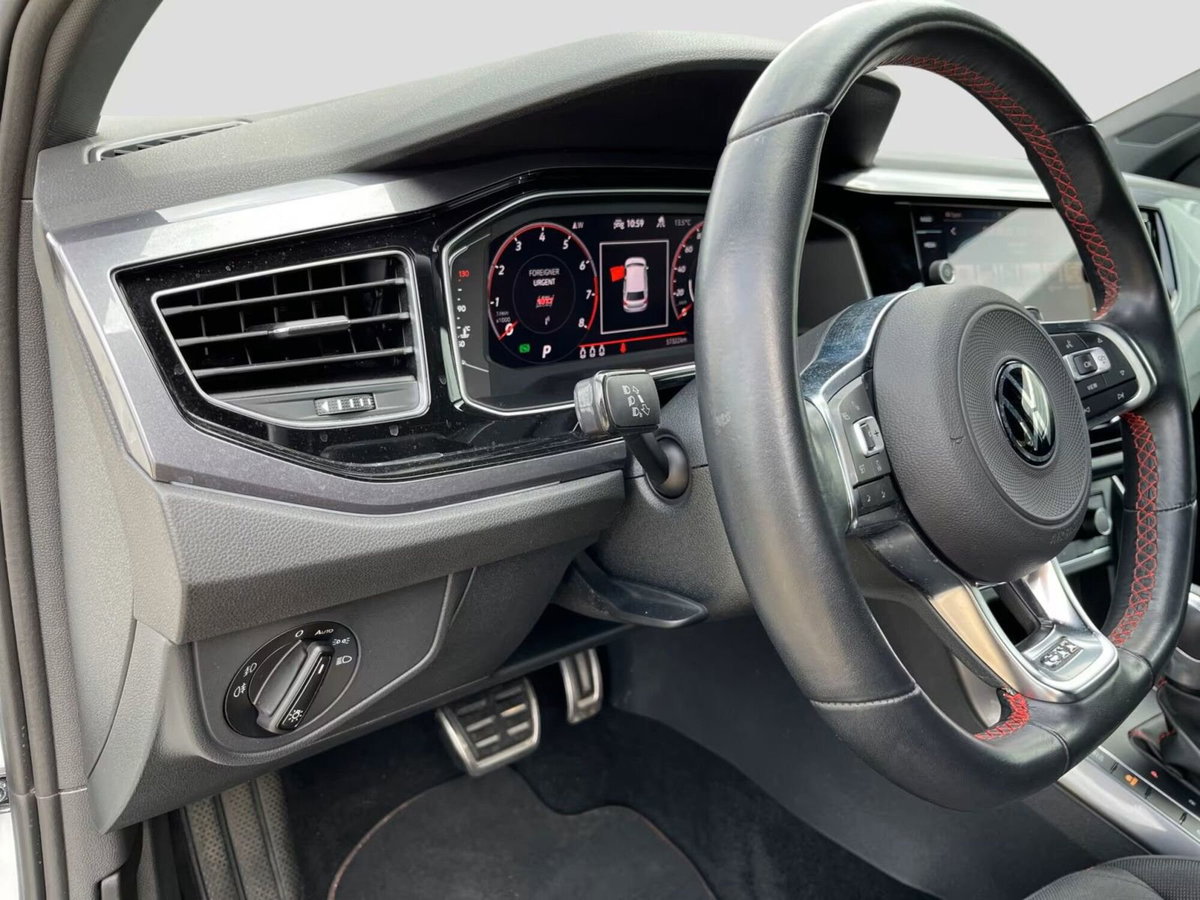 Volkswagen Polo 2.0 TSI DSG GTI BlueMotion Technology (6)