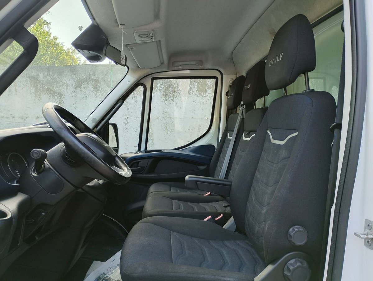 Iveco Daily Telaio 33S12 2.3 HPT PM Cabinato (9)