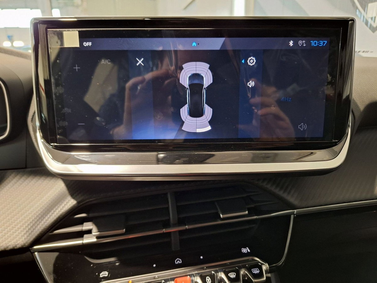Peugeot 2008 motore elettrico 136 CV Allure Pack (13)