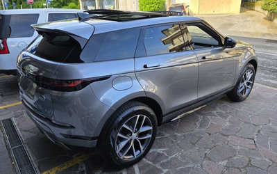 Land Rover Range Rover Evoque 2.0D I4 163CV AWD Auto R-Dynamic SE (6)