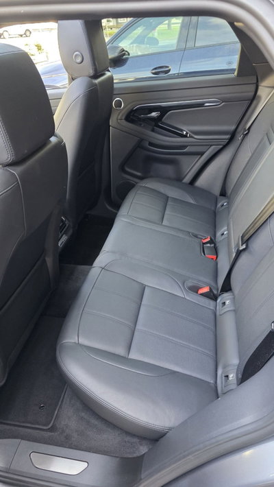 Land Rover Range Rover Evoque 2.0D I4 163CV AWD Auto R-Dynamic SE (9)