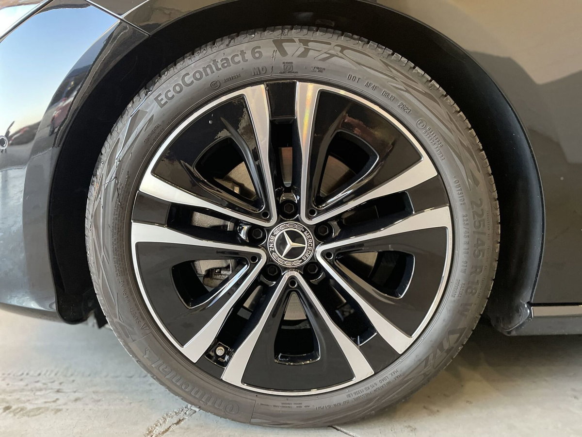 Mercedes-Benz CLA 180 Progressive Advanced Plus auto (8)