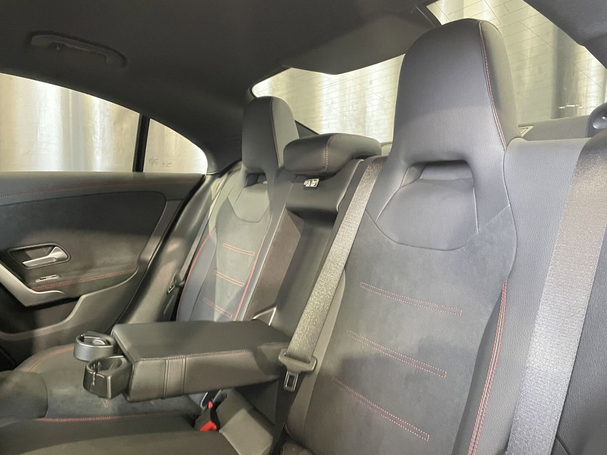 Mercedes-Benz CLA 200 Automatic Premium (11)