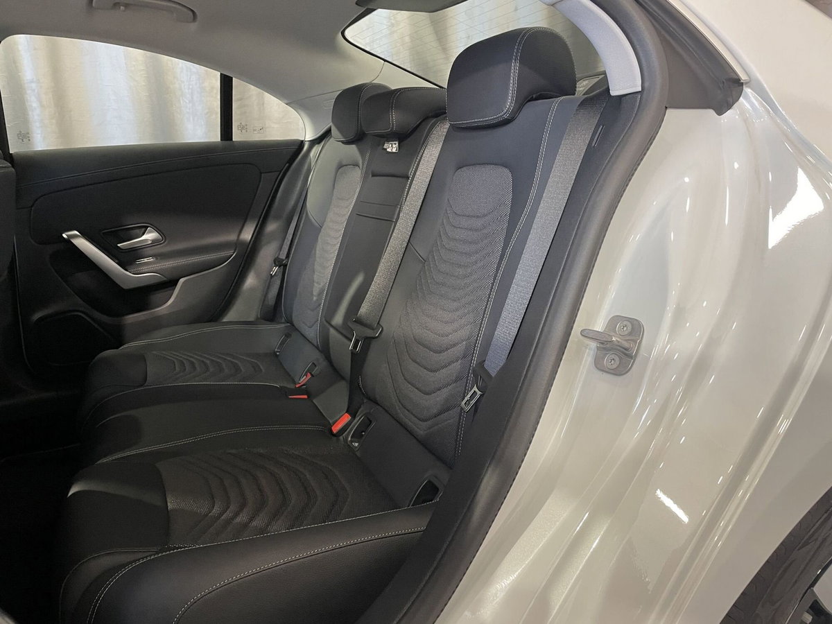 Mercedes-Benz CLA 180 Progressive Advanced Plus auto (10)