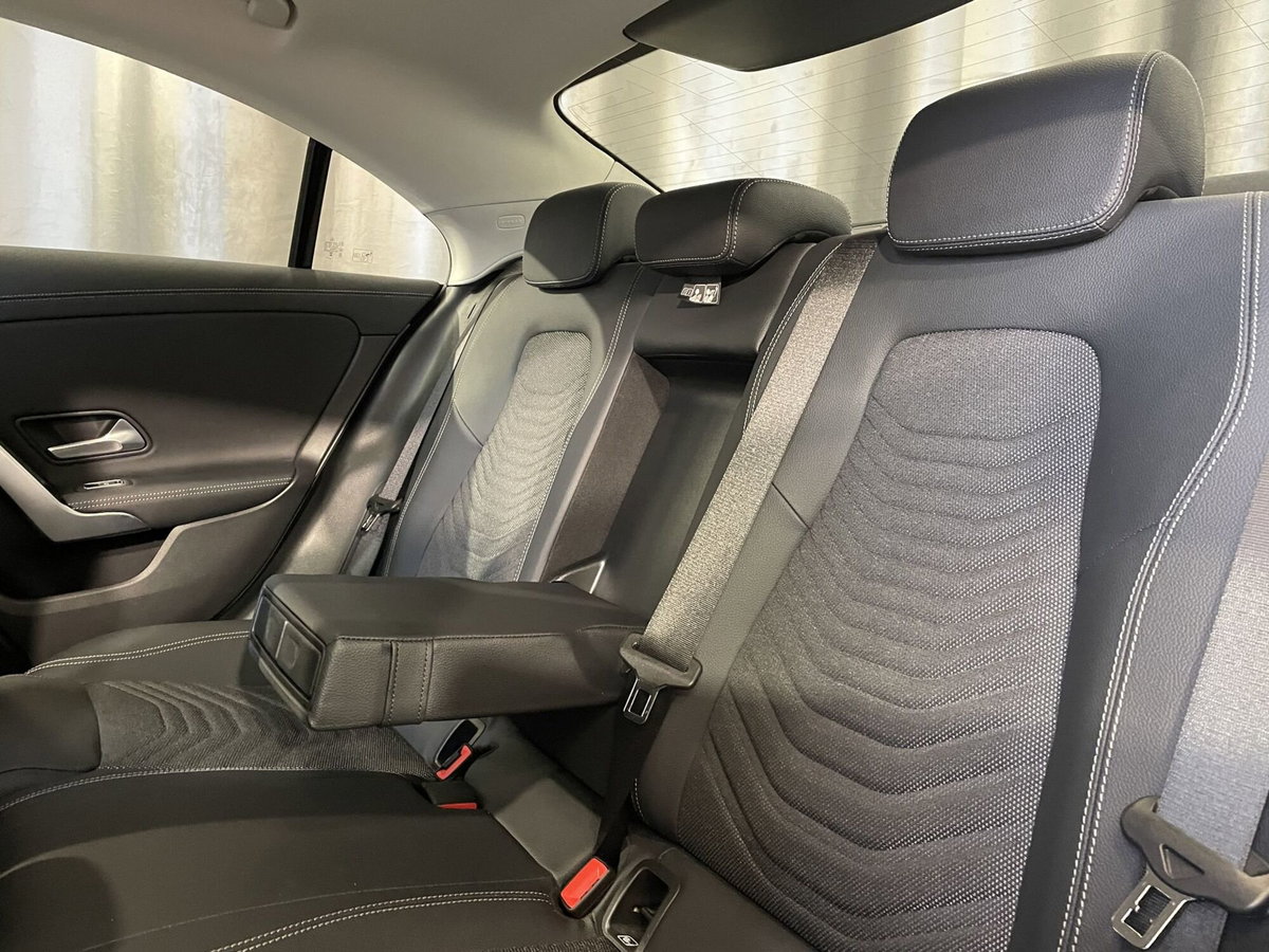Mercedes-Benz CLA 180 Progressive Advanced Plus auto (11)