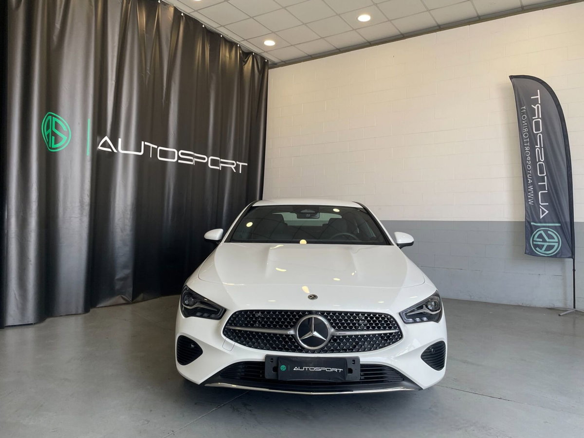 Mercedes-Benz CLA 180 Automatic Executive (2)