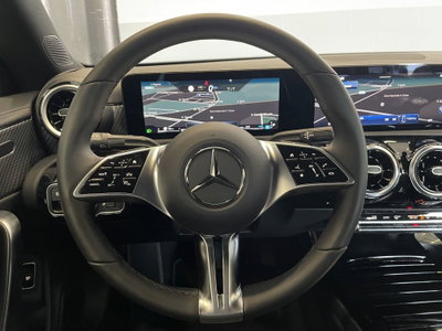 Mercedes-Benz CLA 180 Automatic Executive (11)