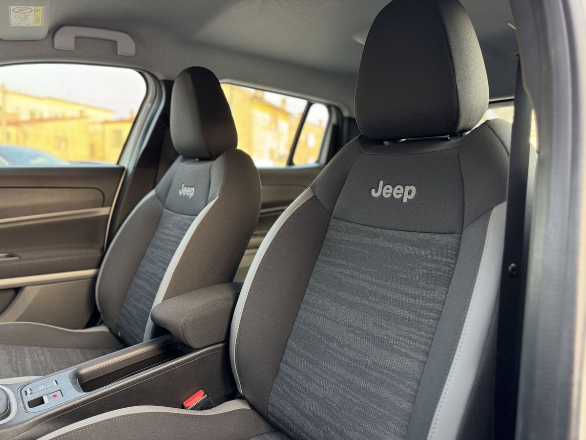 Jeep Avenger 1.2 turbo Altitude fwd 100cv (12)