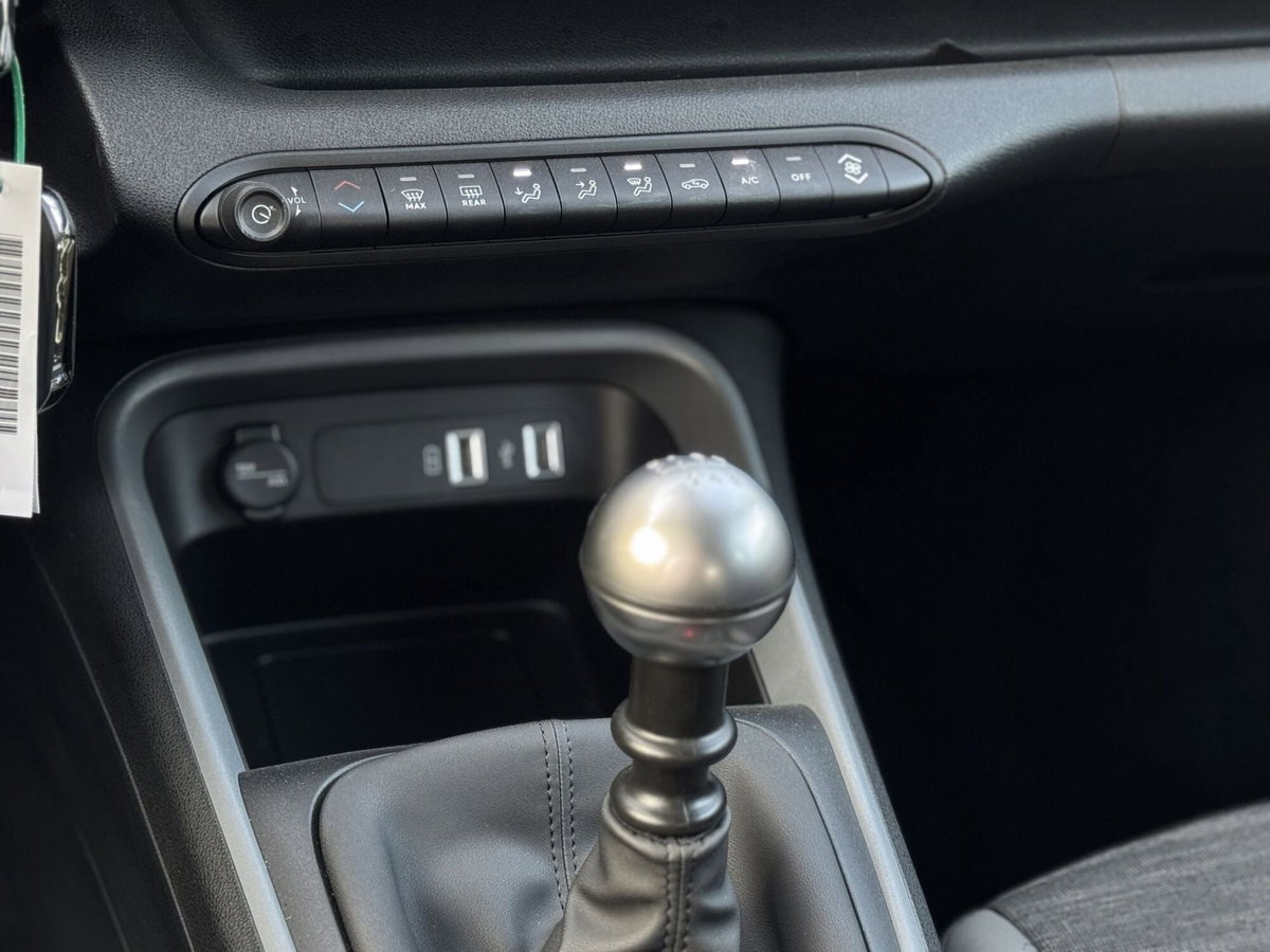 Jeep Avenger 1.2 turbo Altitude fwd 100cv (18)