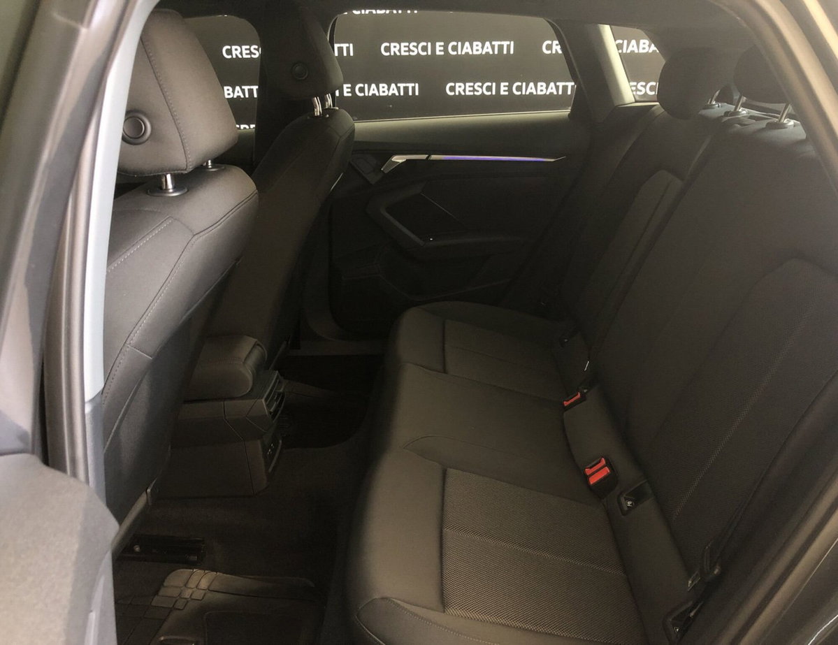 Audi A3 Sportback 35 TDI S tronic Business Advanced (8)