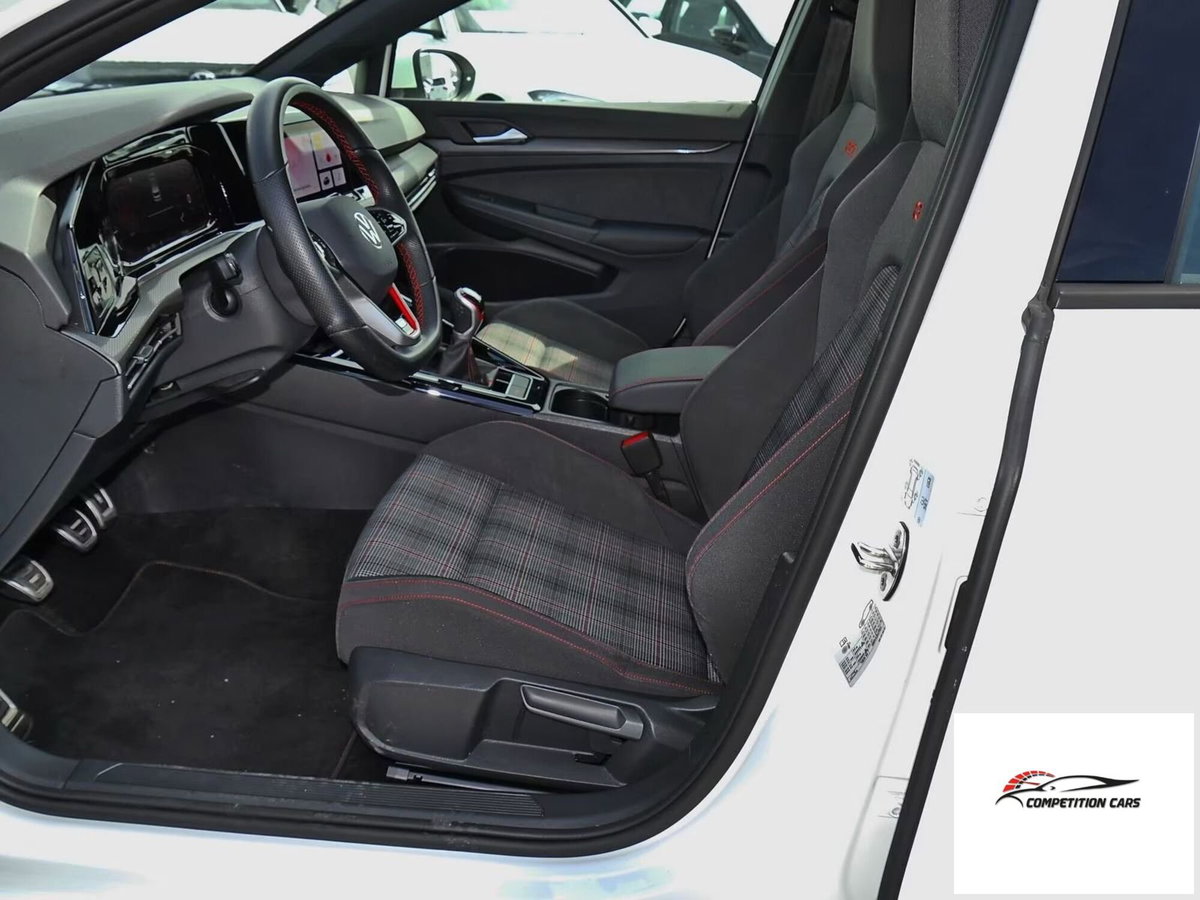 Volkswagen Golf 2.0 TSI GTI (6)