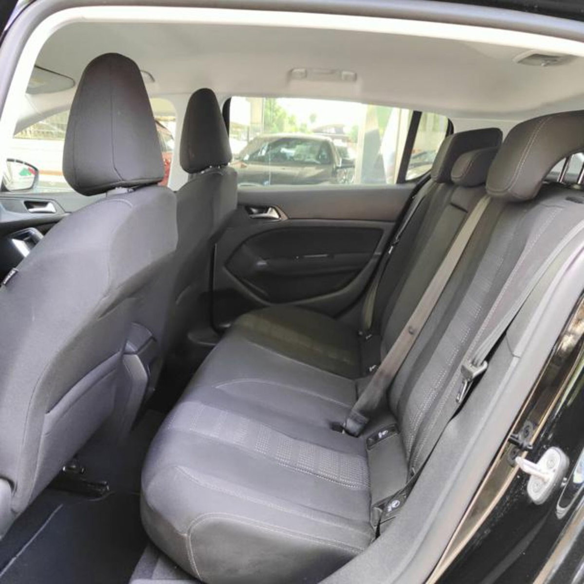 Peugeot 308 BlueHDi 100 S&S Active (15)