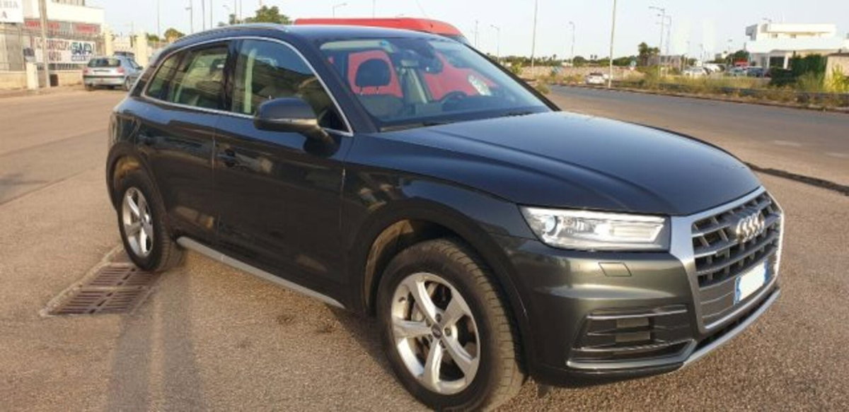Audi Q5 2.0 TDI 190 CV quattro S tronic Business Sport (3)