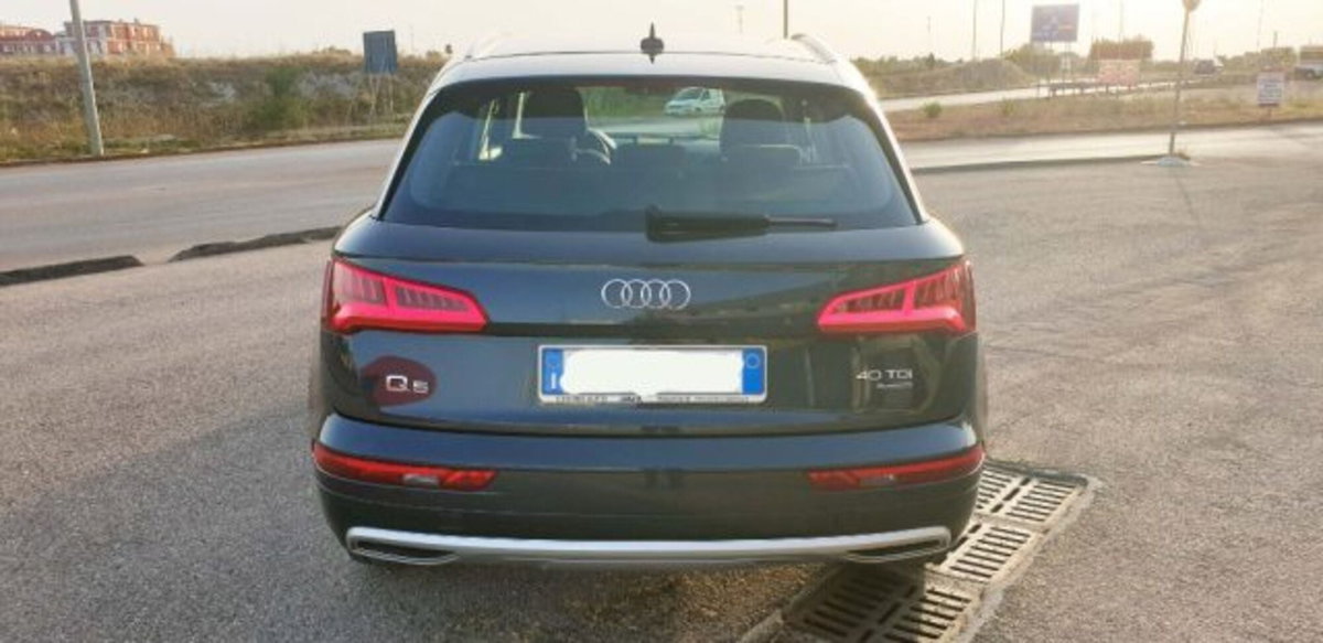 Audi Q5 2.0 TDI 190 CV quattro S tronic Business Sport (6)