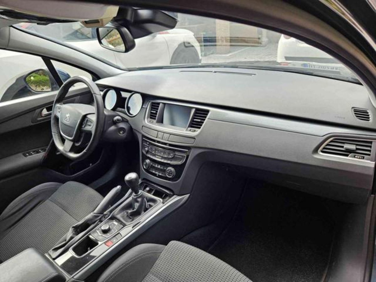 Peugeot 508 2.0 HDi 140CV Allure (12)