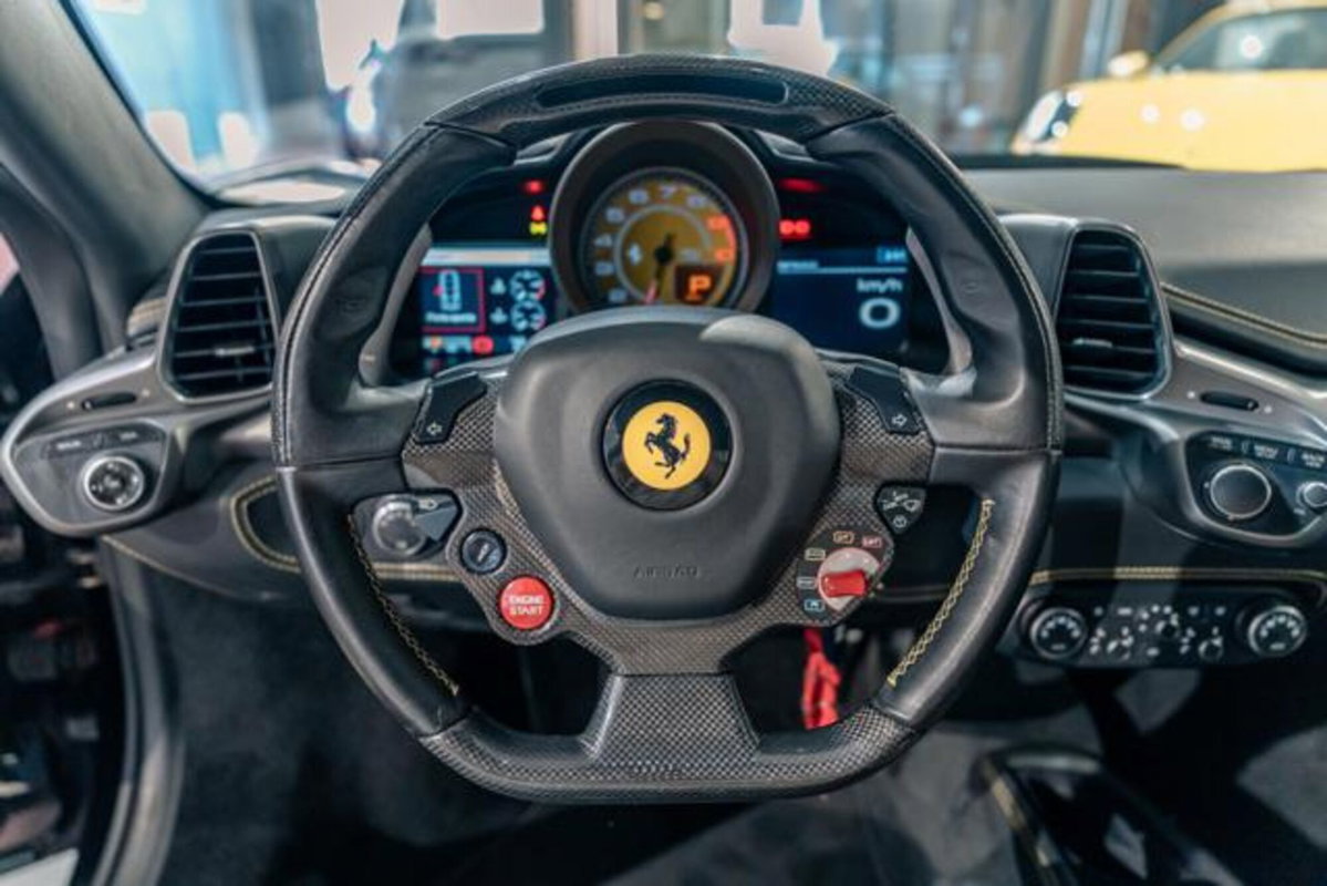 Ferrari 458 Coupé 458 Italia DCT (10)