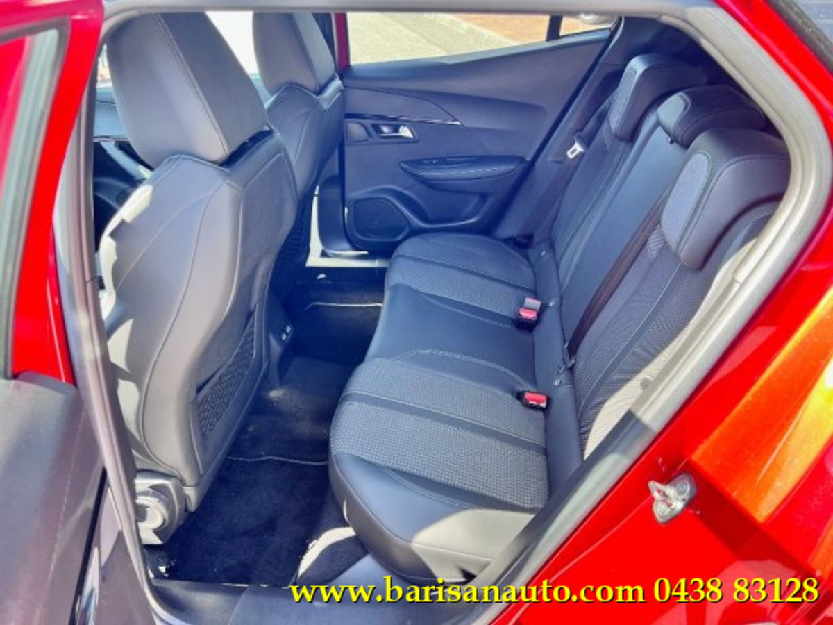 Peugeot 2008 BlueHDi 110 S&S GT (5)